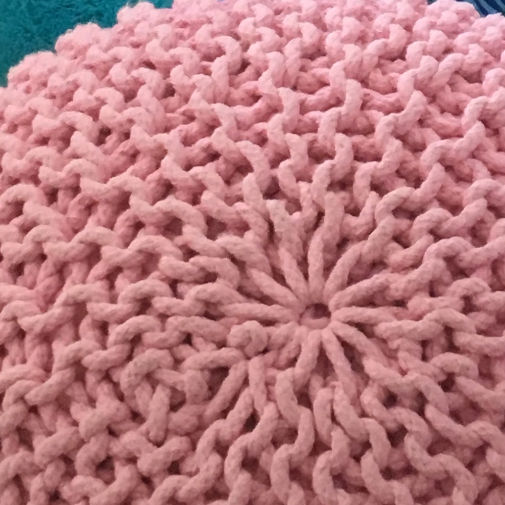 Meet your Posher, Bay Roe